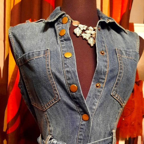 DENIM JEAN DRESS SIZE SMALL - Picture 3 of 6